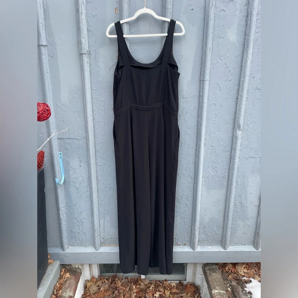 DKNY black sleeveless wide-leg jumpsuit, BNWT, size large - Picture 8 of 10